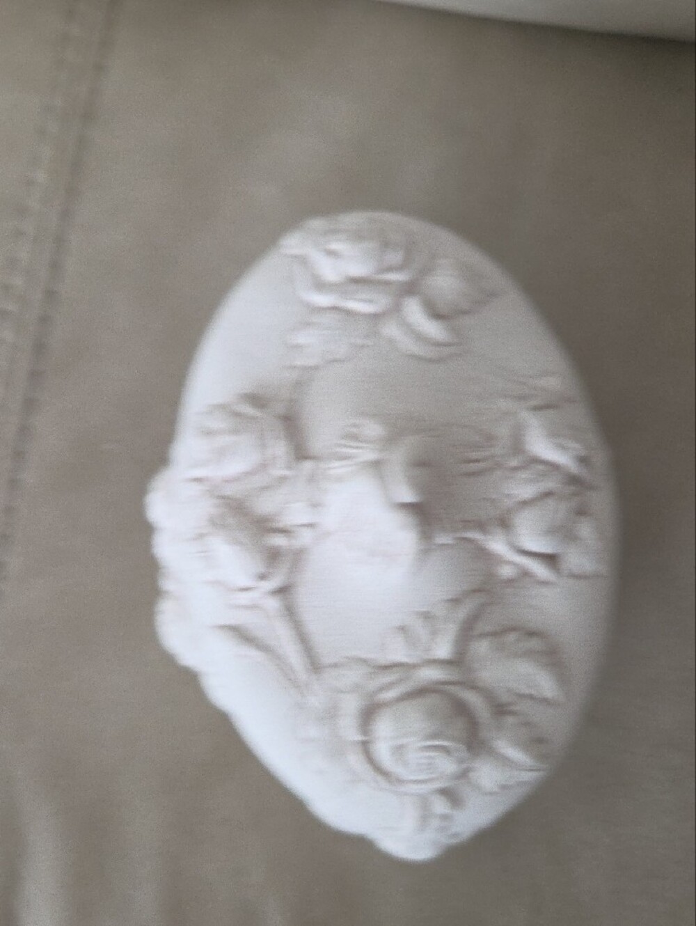 Ornate Floral Decorative Trinket Box in Off White Handcrafted In Canada - Picture 3 of 13